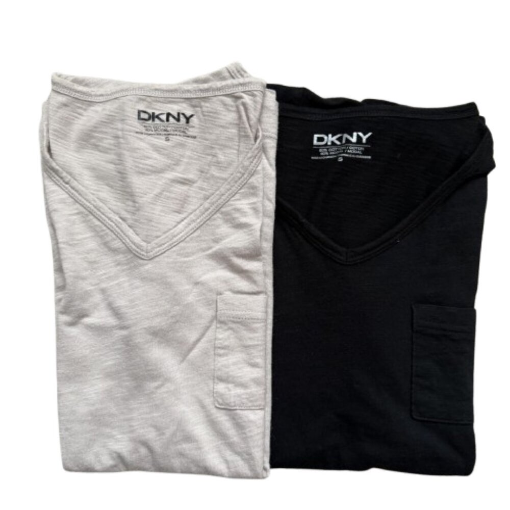 2 DKNY T-SHIRT SIZE S